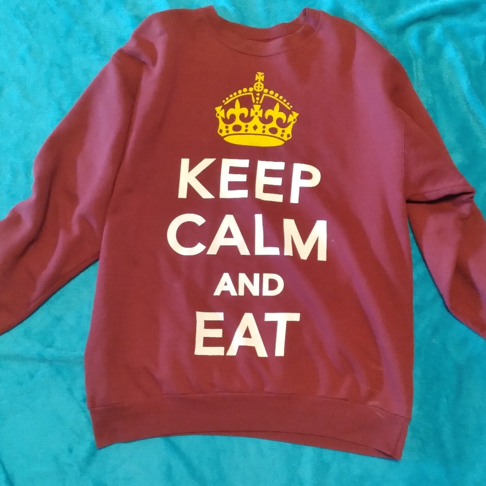 Cute funny Hanes keep calm and eat pac man sweater size M